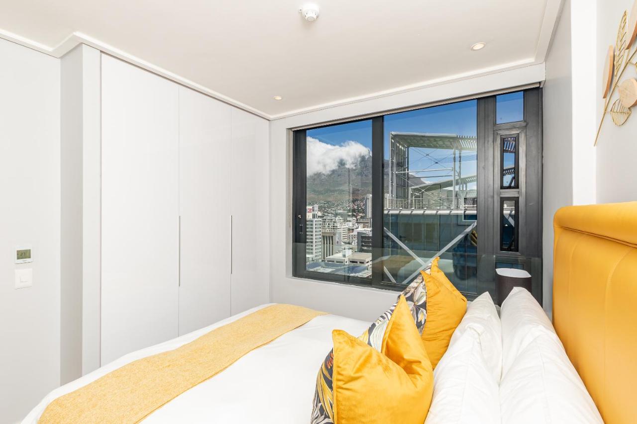 Beautiful Family Apartment With Amazing Views @ 16 On Bree 开普敦 外观 照片