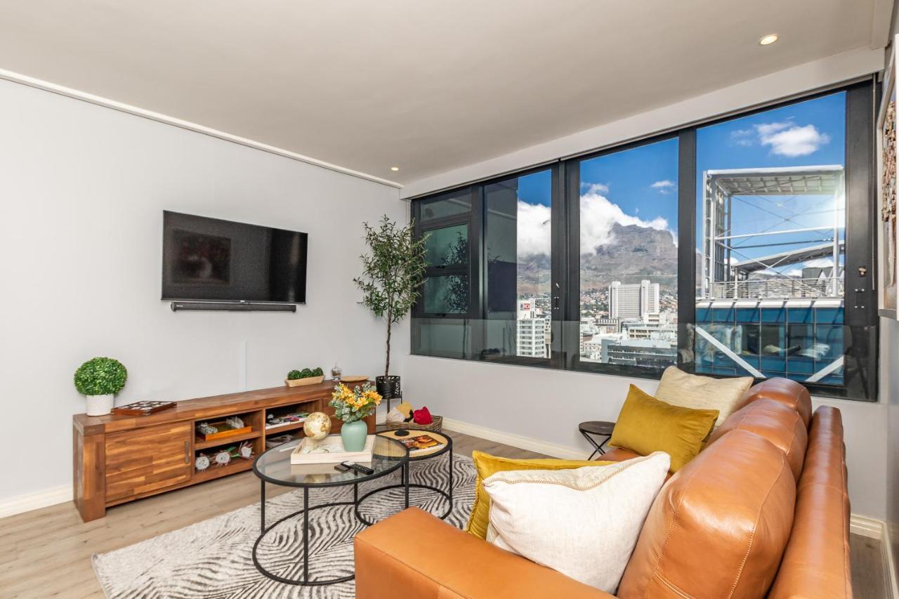 Beautiful Family Apartment With Amazing Views @ 16 On Bree 开普敦 外观 照片